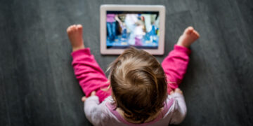 How much time should your child spend in front of a screen?