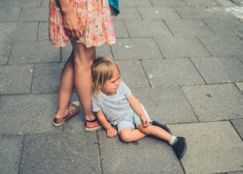 7 tips to help your toddler deal with emotions and stop acting with aggresion
