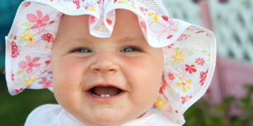 Five facts parents should know about baby’s first tooth
