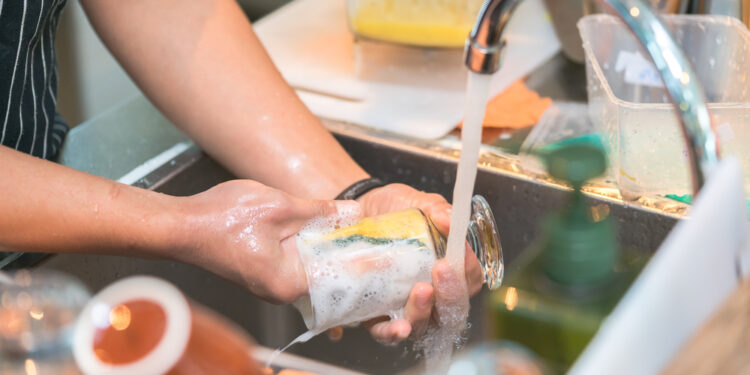 Tips for easier dish cleaning